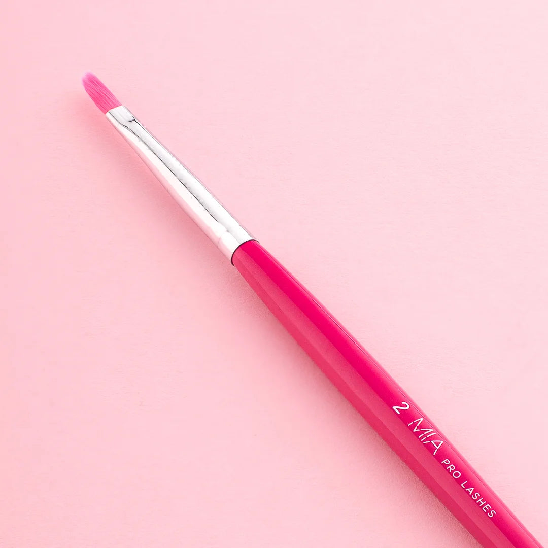 MIA - BRUSH №2 - Dagger Brush